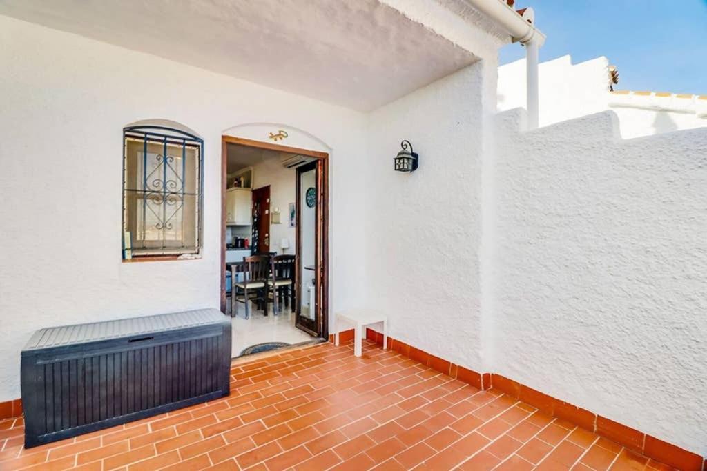 Capistrano Village, 1 Bedroom + Free Wi-Fi Nerja Exterior photo