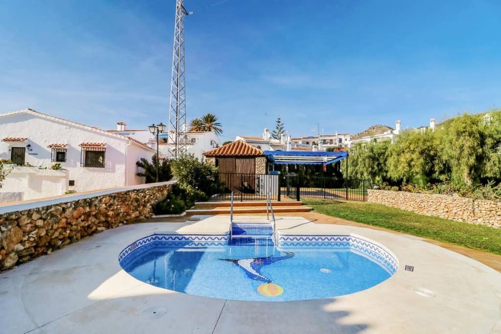 Capistrano Village, 1 Bedroom + Free Wi-Fi Nerja Exterior photo