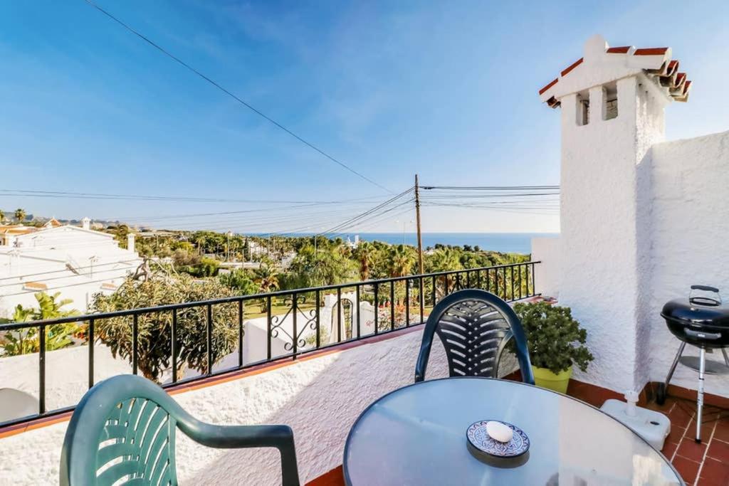 Capistrano Village, 1 Bedroom + Free Wi-Fi Nerja Exterior photo