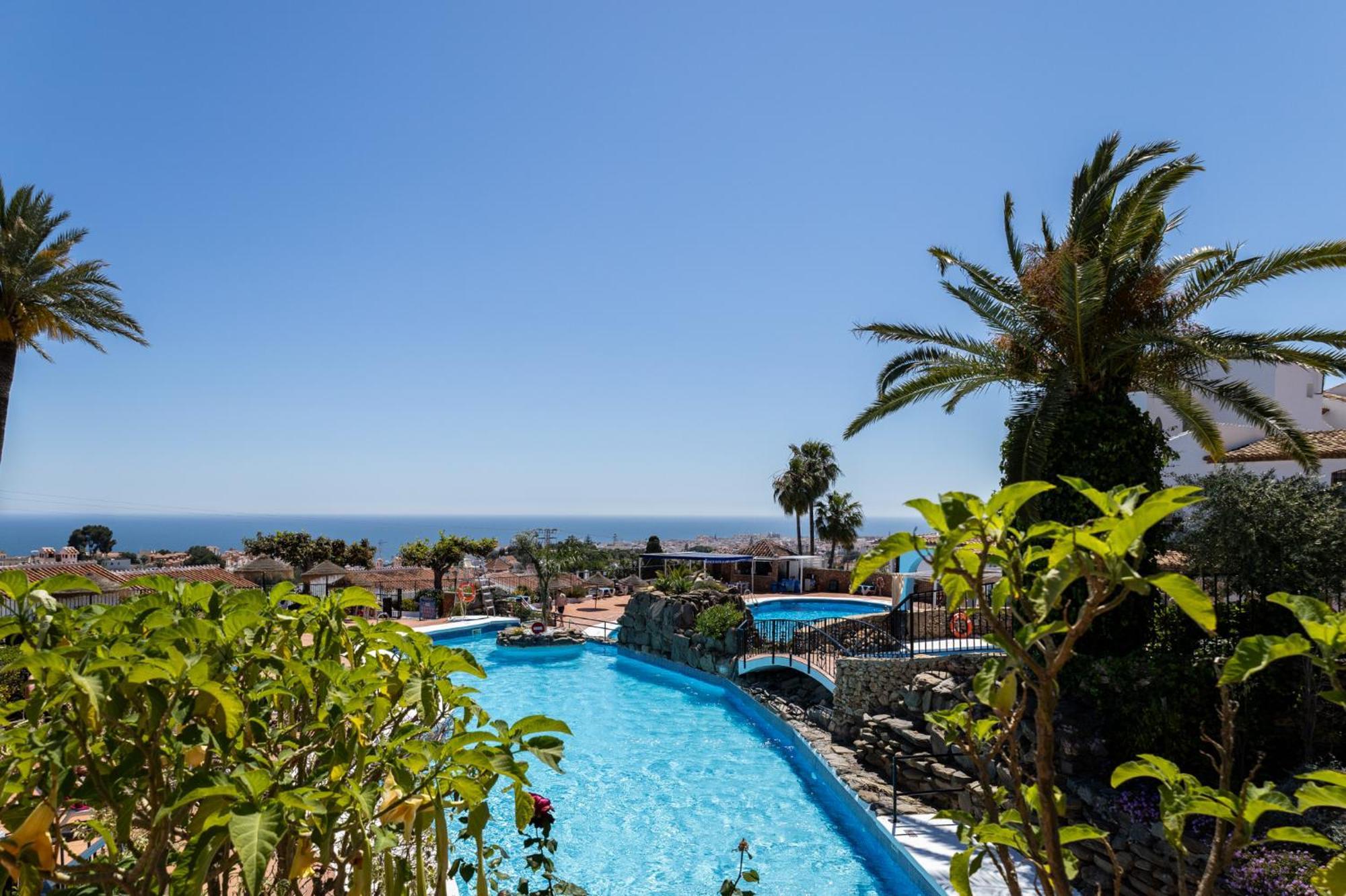 Capistrano Village, 1 Bedroom + Free Wi-Fi Nerja Exterior photo